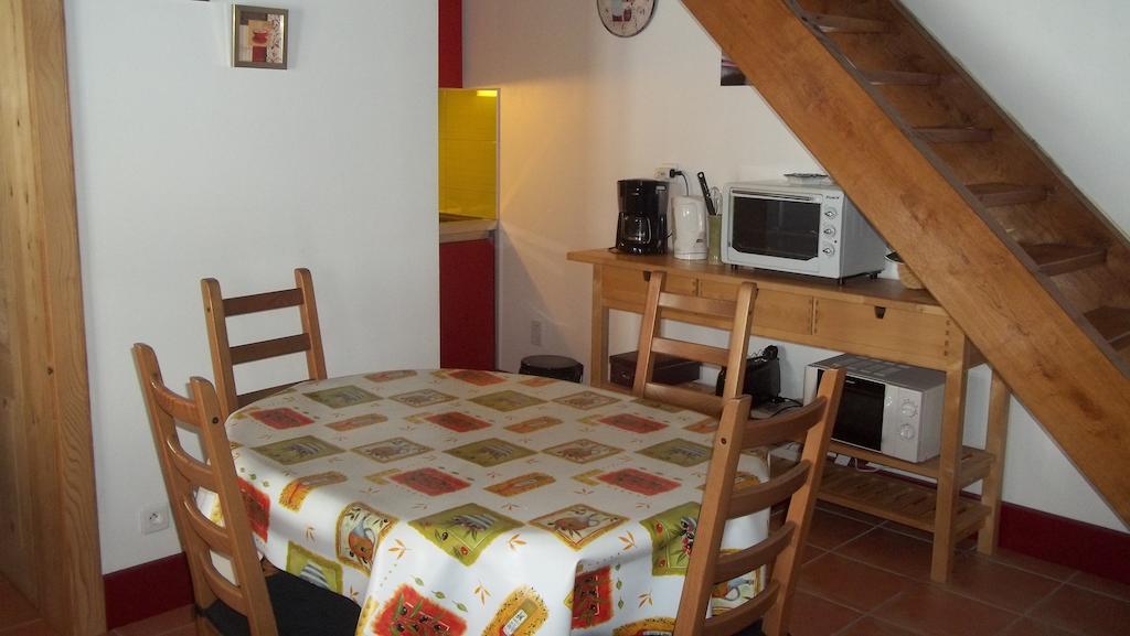 Gite Du Colombier Le Fied Ruang foto